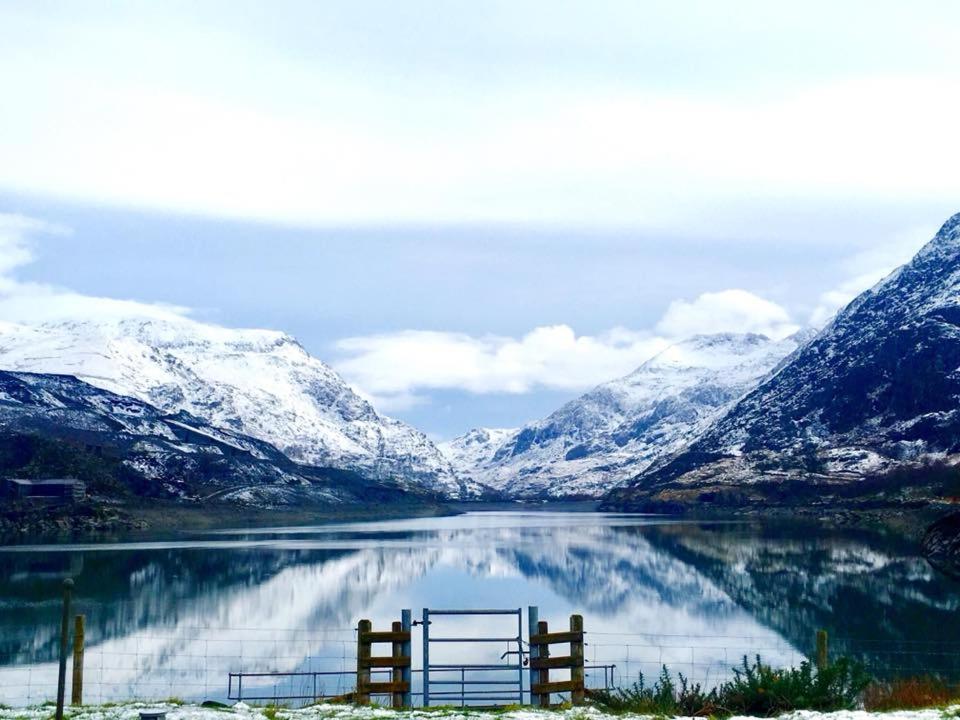 Cozy Snowdonia Chalet Κερνάρφον Εξωτερικό φωτογραφία